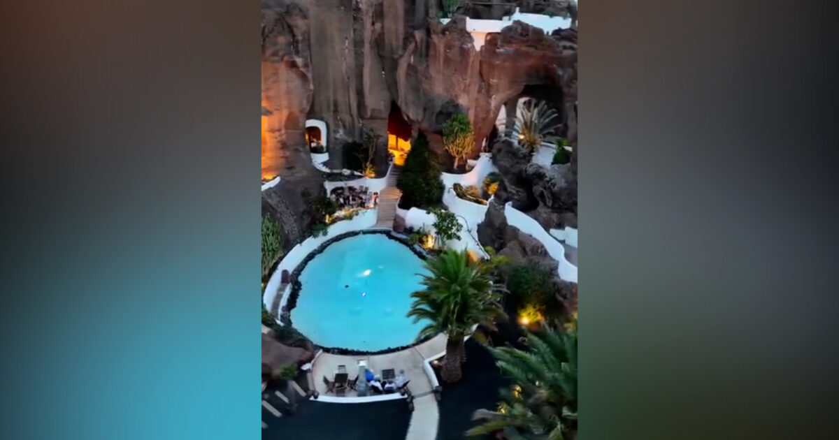 Il paradiso nascosto scolpito nella pietra lavica: cena (e museo) in un vulcano spento a Lanzarote