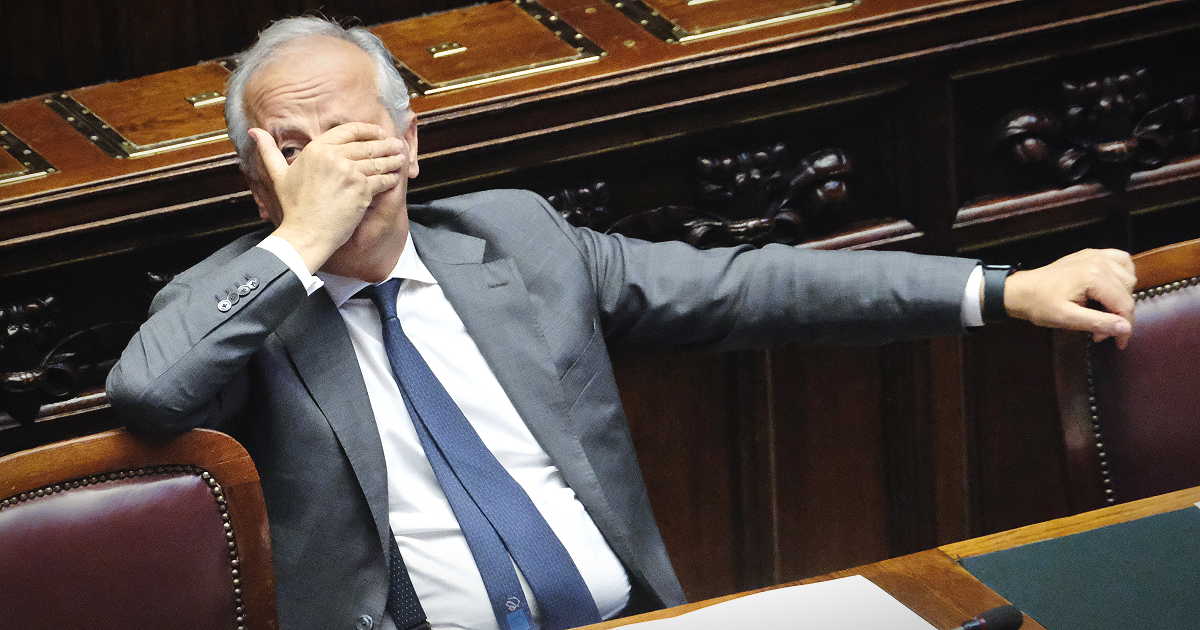 23enne con problemi psichiatrici rinchiuso in Albania e rimpatriato in Algeria. Interrogazione Pd a Piantedosi