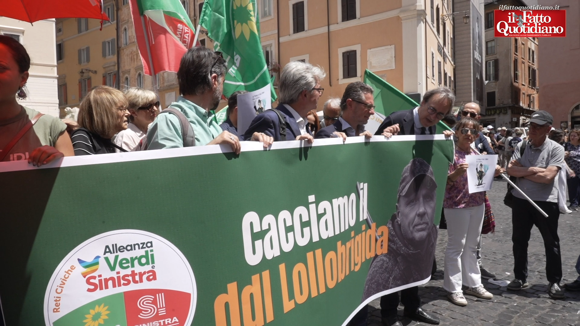 Presidio contro il disegno di legge sulla caccia, Bonelli (Avs): “Lollobrigida vai via, disonori la Costituzione” Presidio contro il disegno di legge sulla caccia, Bonelli (Avs): “Lollobrigida vai via, disonori la Costituzione”