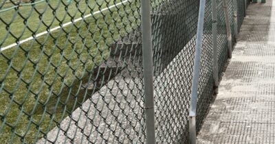 Copertina di Troppa fretta di andare in ferie? All’oratorio chiudono tutto e si “dimenticano” gli arbitri nel centro sportivo