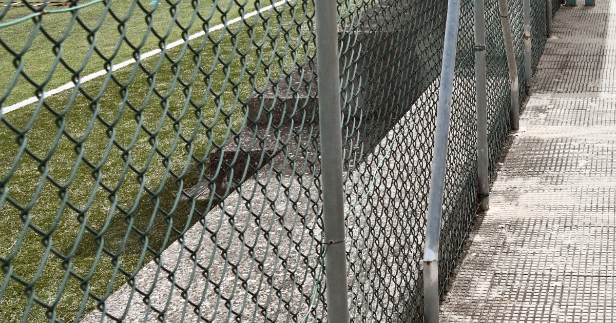Troppa fretta di andare in ferie? All’oratorio chiudono tutto e si “dimenticano” gli arbitri nel centro sportivo Troppa fretta di andare in ferie? All’oratorio chiudono tutto e si “dimenticano” gli arbitri nel centro sportivo