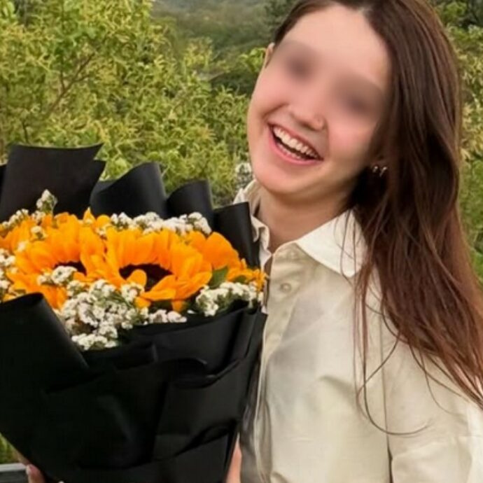 Tiktoker di 17 anni uccisa da un fan: “Cercava di contattarla ripetutamente e veniva sempre respinto, un omicidio raccapricciante e a sangue freddo”