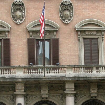 Copertina di Squadra Fiore, agenti Usa nella cellula degli “spioni”