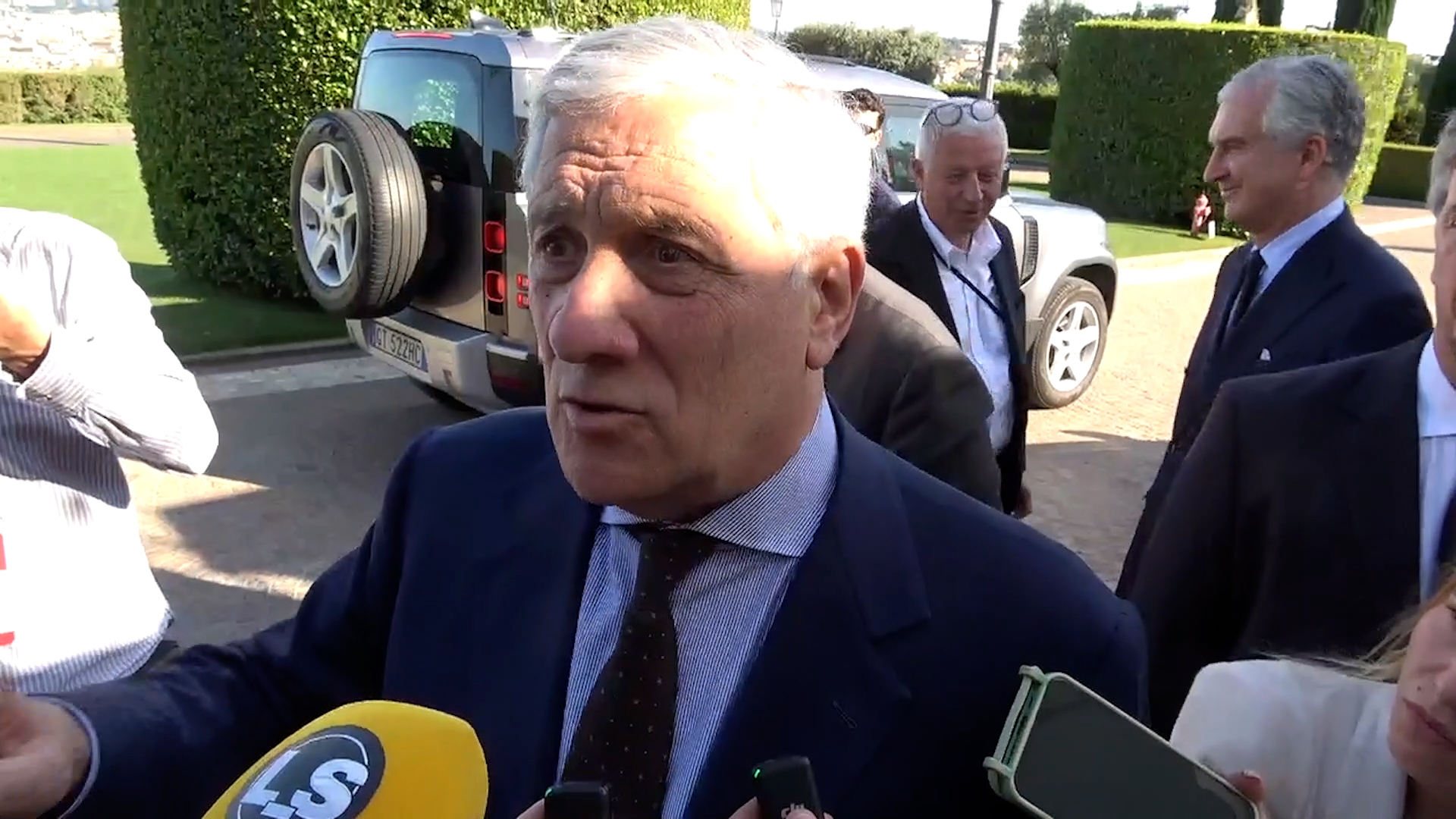 tajani giovani di forza italia contro vannacci quelli della lega mi hanno detto ben di peggio