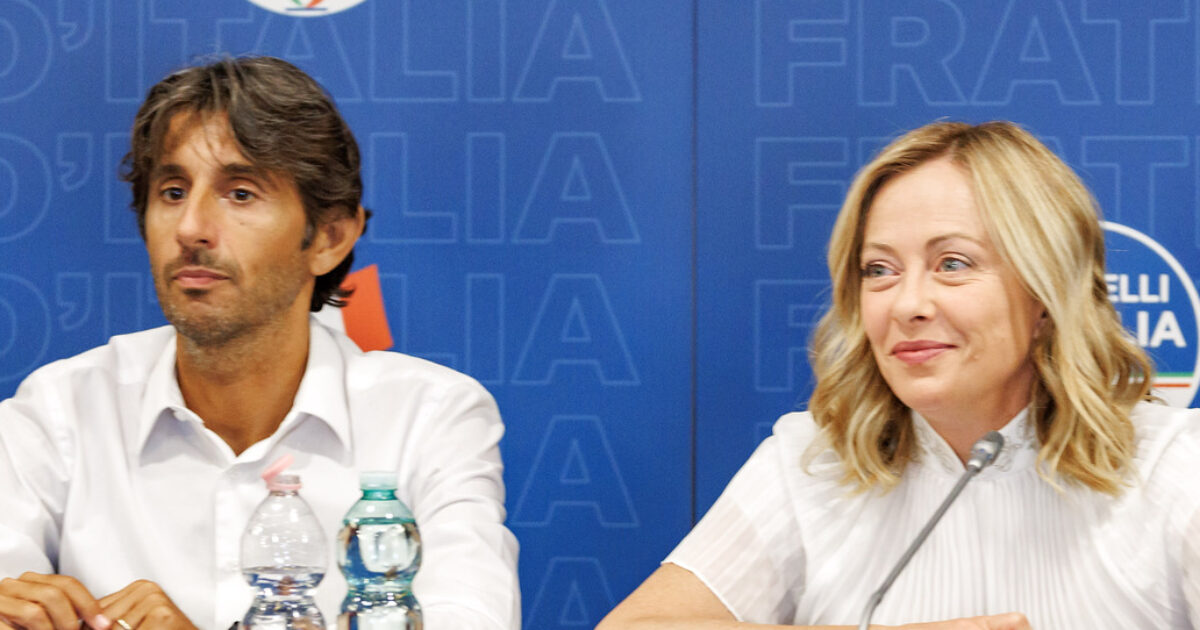 Fratelli d’Italia ci ripensa: “Terzo mandato ai governatori? Pronti a discuterne”. Esulta la Lega Fratelli d’Italia ci ripensa: “Terzo mandato ai governatori? Pronti a discuterne”. Esulta la Lega