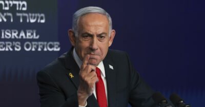Copertina di Gaza, Israele recupera i corpi di 2 ostaggi. Raid dell’Idf su un ospedale: 4 morti. Netanyahu: “Avanti finché non riporteremo tutti a casa”
