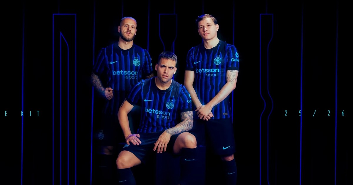 L’Inter presenta la nuova maglia: “Confine tra visibile e invisibile”. Il dettaglio nascosto – FOTO