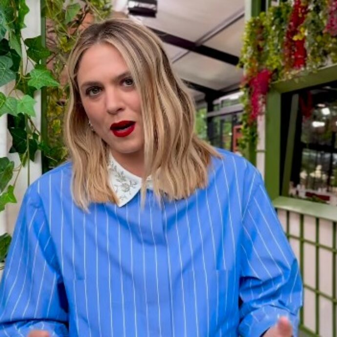 “Prima mi dicevano ‘sei una dea’, poi ‘questa è una zingara di mer**’. Ma non mi faccio condizionare dagli insulti di uno che non so come si chiama”: parla Brenda Lodigiani