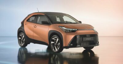 Copertina di Aygo X si rinnova in  stile “full hybrid”