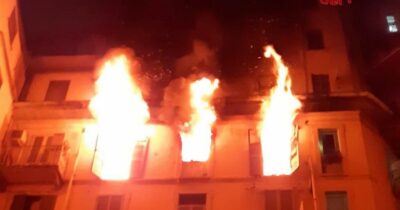 Copertina di Casa in fiamme, donna muore gettandosi  dalla finestra