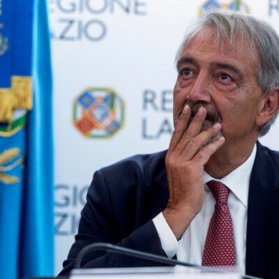 Copertina di I consiglieri del Lazio vogliono le auto blu per andare al lavoro