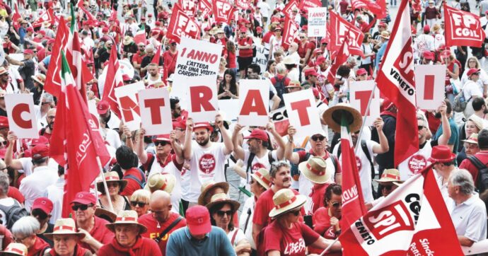 Sindacati e opposizioni contro la “norma Pogliese”. Landini: “Cattiveria contro i lavoratori”. Conte: “Infilata col favore delle tenebre”
