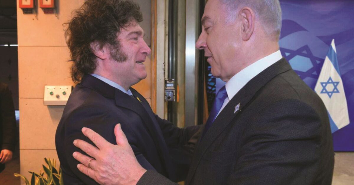 Milei benedice Netanyahu. Bibi, com’è umano lei