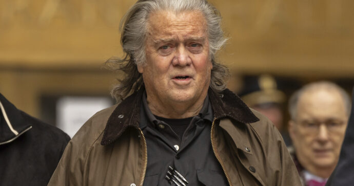 Dopo gli insulti a Trump, Musk offende Steve Bannon: “Un ritardato allo stato puro”