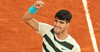 Dramma Musetti: si ritira per infortunio. Alcaraz (con merito) torna in finale al Roland Garros | L