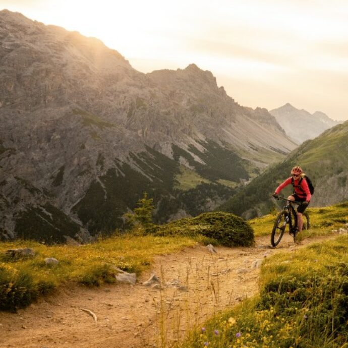 Cicloturismo: gli itinerari vincitori ai Green Road Award 2025 e alcuni tra i percorsi più belli d’Italia