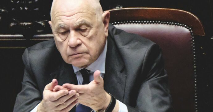 Legge sui sequestri di telefonini: FdI vuole fermare il ddl Zanettin