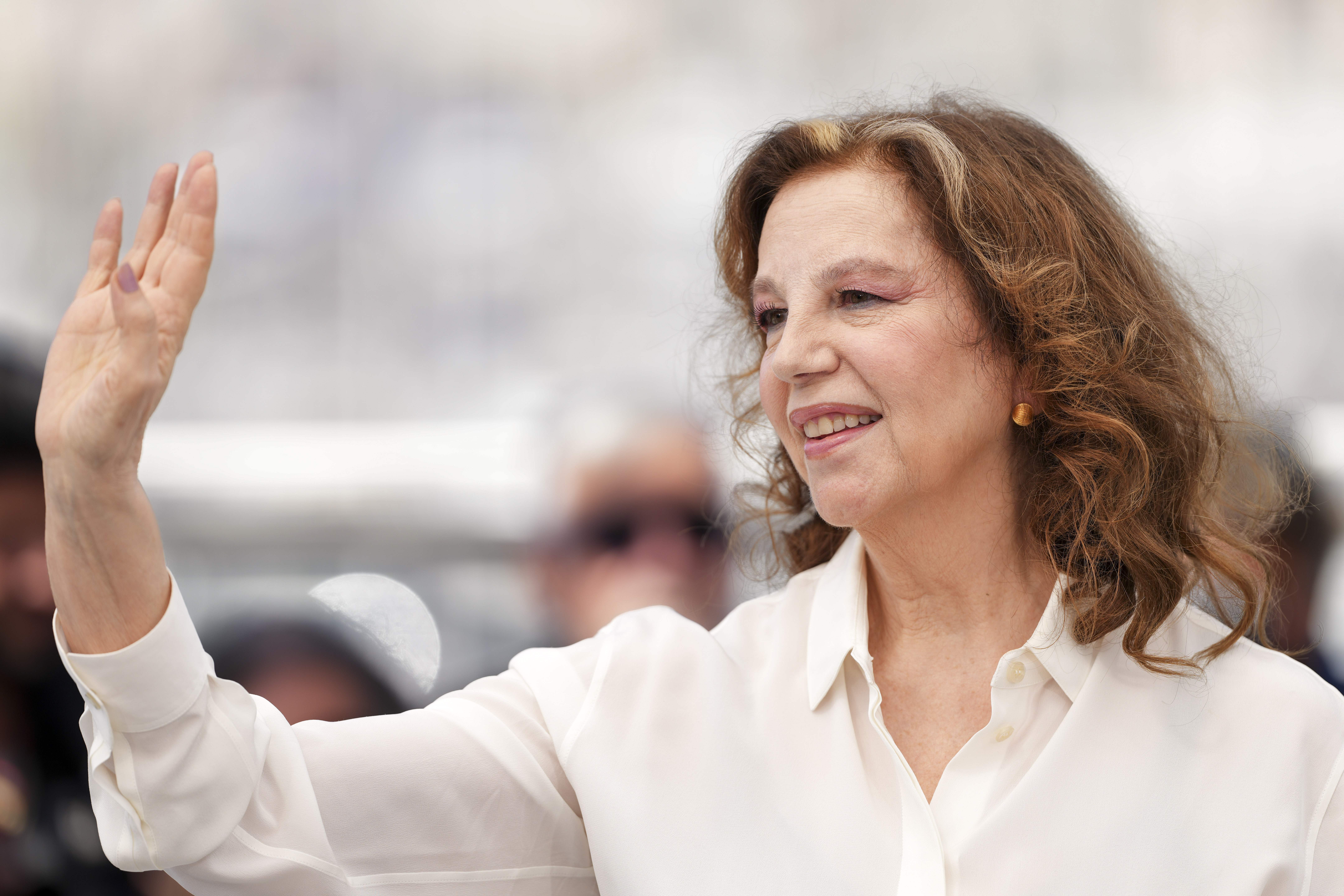 “Il cinema non esiste e credo che anche io non lo farò più. Un sacco di premi inutili, di tappeti rossi irrilevanti, di caz**tine”: parla Stefania Sandrelli “Il cinema non esiste e credo che anche io non lo farò più. Un sacco di premi inutili, di tappeti rossi irrilevanti, di caz**tine”: parla Stefania Sandrelli