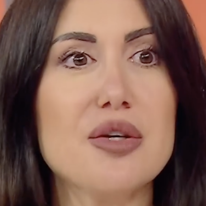 “Ho sofferto di depressione per dieci anni. Non riuscivo a vedere la luce, dovevo stare sempre al buio. Dormivo molto”: lo confessa Jessica Morlacchi