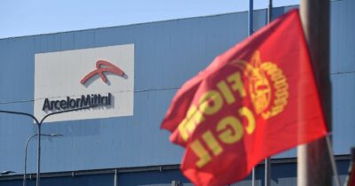 Copertina di Domani sindacati- governo sull’Ilva e Baku chiede 2 mld