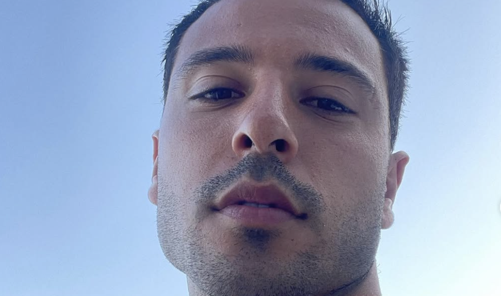 i ragazzini in paese volevano sempre picchiarmi perché gay e ballavo ero vittima di bullismo ora però mi salutano e mi sorridono così giuseppe giofrè