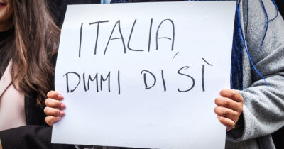 Copertina di Cittadinanza negata a un persona con disabilità perché non riesce a dire “sì, voglio essere italiano”. La denuncia