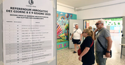Copertina di Referendum, urne aperte fino alle 15. Affluenza al 22,7% nel primo giorno di voto
