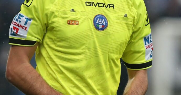 Gli arbitri come i poliziotti: carcere per chi li picchia. Nuove pene nel dl Sport