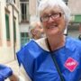 Copertina di Rifiuti dei turisti, monopattini e mobili rotti: così Beatrice e i volontari di Retake puliscono Roma ogni giorno