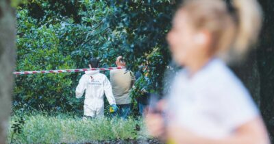 Copertina di Villa Pamphili, la neonata ricoperta di lividi: “Soffocata”. Esami tossicologici sulla donna