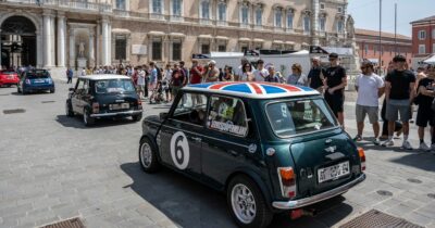 Copertina di Motor Valley Fest 2025, tra intelligenza artificiale e futuro dell’auto c’è di mezzo la passione