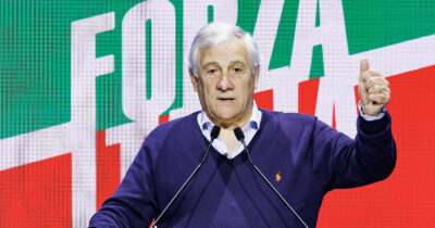 Copertina di Forza Italia vuole raddoppiare le firme necessarie per richiedere i referendum abrogativi: “Da 500mila a 1 milione”