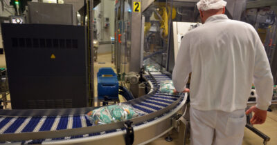 Copertina di Mini ripresa della produzione industriale dopo 26 mesi. Ad aprile + 0,3% sull'anno prima