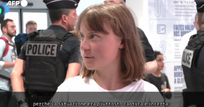 Copertina di Greta Thunberg dopo l’espulsione da Israele: “Siamo stati rapiti in acque internazionali” – Video