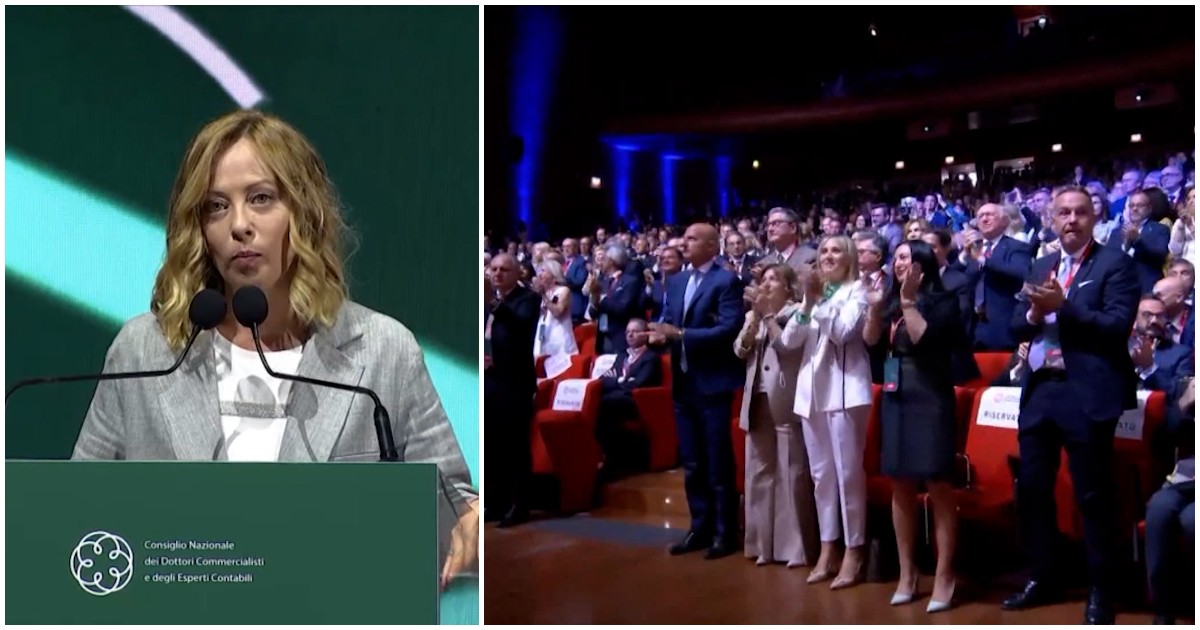 “L’imbarazzante” standing ovation dei commercialisti per Giorgia Meloni: l’applauso mette a disagio perfino la premier