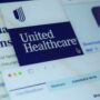 Copertina di UnitedHealth meno dura con i clienti. E gli azionisti dell'assicurazione sanitaria Usa fanno causa ai manager