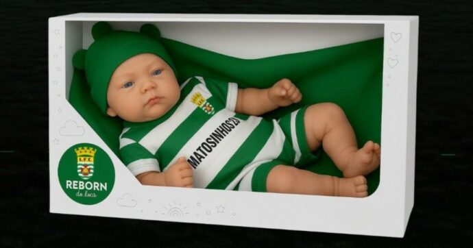 Ora si possono tesserare come soci anche le bambole Reborn: la folle iniziativa partita dal Leça in Portogallo
