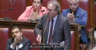 Copertina di Bonelli a Tajani: “Deportazioni Usa? Fascismo puro. E voi siete alleati di questa destra sovranista?”