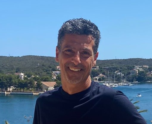 “Via dall’Italia a 55 anni, quando sei considerato spacciato. Qui in Olanda ho sempre proposte di lavoro” “Via dall’Italia a 55 anni, quando sei considerato spacciato. Qui in Olanda ho sempre proposte di lavoro”