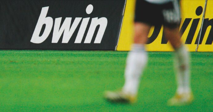 Calcio,  sulle maglie    tornano  gli sponsor delle scommesse