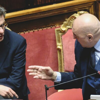 Copertina di ReArm Eu bocciato anche dall’Authority dei conti. Il governo pensa ai prestiti europei