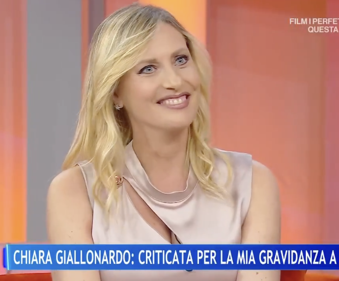“Divento mamma a 46 anni e sono stata criticata ferocemente. Giusto o sbagliato? Ognuno è libero di fare quello che vuole”: lo sfogo di Chiara Giallonardo