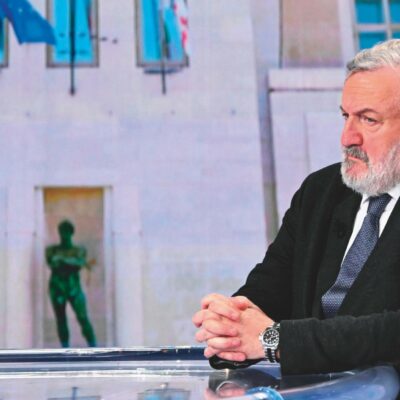 Copertina di Inchieste, delfini e faccendieri: la Puglia di Emiliano ha il suo “mondo di mezzo”