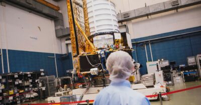 Copertina di Starlink, l’accordo  in stallo. E Leonardo lancia i suoi satelliti
