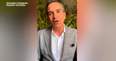 Copertina di Occhiuto indagato per corruzione, lo sfogo sui social: “Inverosimile, come se mi avessero accusato di omicidio”