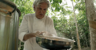 Copertina di Giorgio Locatelli con le tagliatelle al ragù lascia in mutande i concorrenti di “Money Road” – VIDEO
