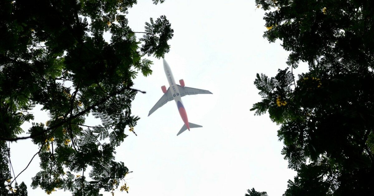 problemi su un altro volo air india atterraggio d8217emergenza per allarme bomba
