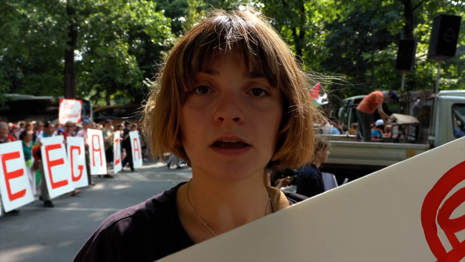 ci hanno manganellati e strappato i vestiti parla l8217attivista della global march for gaza bloccata in egitto
