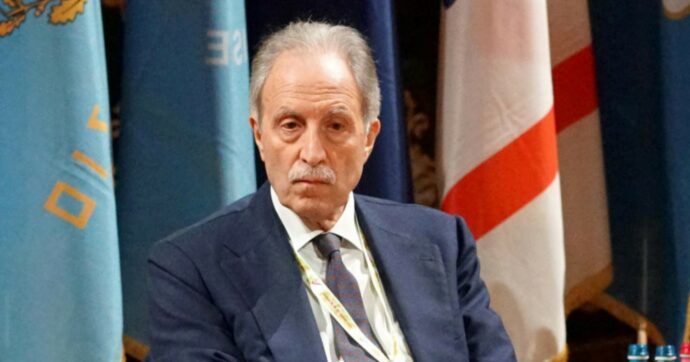 Bardi: regalone di undici milioni al consorzio dei bus regionali