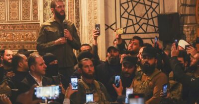 Copertina di Resistenza e alleanze: la Siria di Jolani si piega
